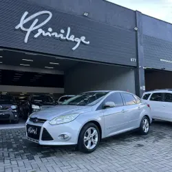 FORD Focus Sedan 1.6 4P