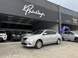 NISSAN Versa Sedan 1.6 16V 4P FLEX SL NISSAN Versa Sedan 1.6 16V 4P FLEX SL
