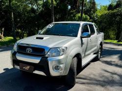 TOYOTA Hilux Caminhonete 3.0 16V 4P 4X4 SRV TURBO DIESEL CABINE DUPLA AUTOMÁTICO