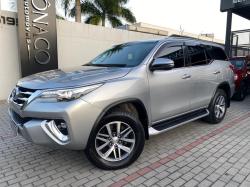 TOYOTA Hilux SW4 2.8 16V 4P SRX 4X4 7 LUGARES TURBO DIESEL AUTOM�TICO