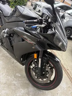 YAMAHA YZF R1 1000 