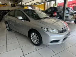 HONDA Civic 1.8 16V 4P LXS