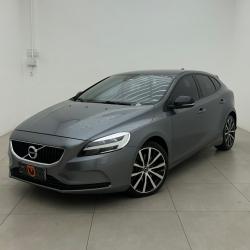 VOLVO V40 2.0 4P T4 MOMENTUM TURBO AUTOMTICO