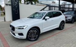 VOLVO XC60 2.0 4P D5 MOMENTUM DIESEL AWD GEARTRONIC