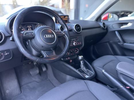 AUDI A1 1.4 16V 4P TFSI ATRACTION S-TRONIC AUTOM�TICO, Foto 6