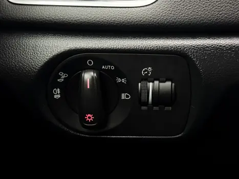 AUDI Q3 1.4 4P TFSI ATTRACTION S-TRONIC AUTOM�TICO, Foto 11