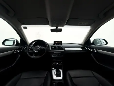 AUDI Q3 1.4 4P TFSI ATTRACTION S-TRONIC AUTOM�TICO, Foto 19