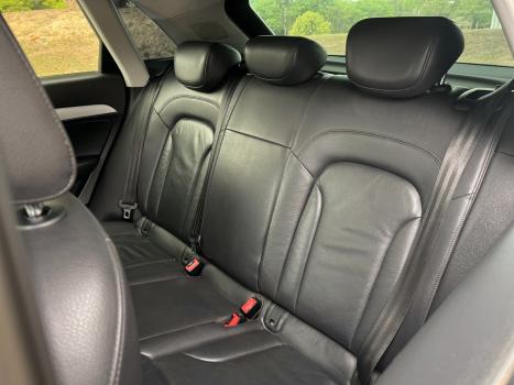 AUDI Q3 2.0 4P TFSI AMBIENTE QUATTRO S-TRONIC AUTOMTICO, Foto 14