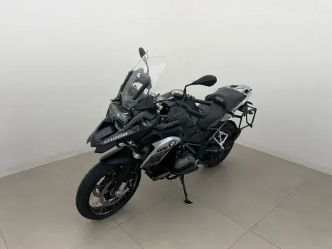 BMW R 1200 GS TRIPLE BLACK, Foto 1