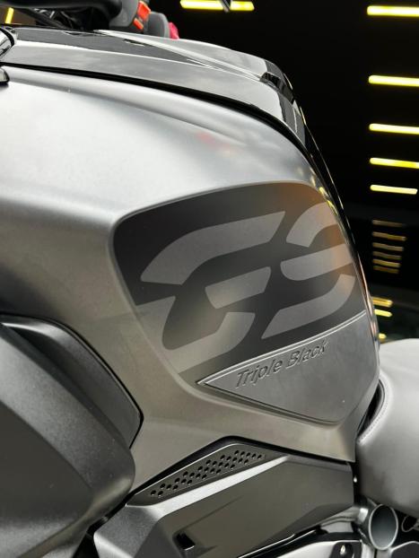 BMW R 1250 GS TRIPLE BLACK, Foto 2