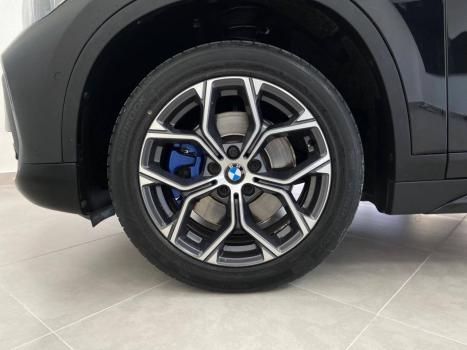 BMW X1 2.0 16V 4P SDRIVE 20I X-LINE ACTIVEFLEX TURBO AUTOMÁTICO, Foto 16 BMW X1 2.0 16V 4P SDRIVE 20I X-LINE ACTIVEFLEX TURBO AUTOMÁTICO, Foto 16