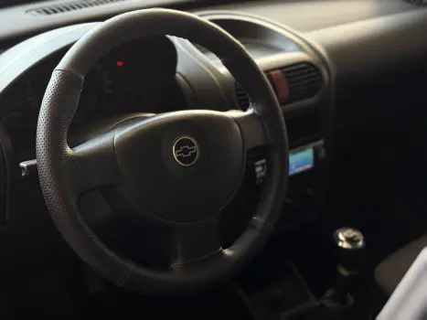 CHEVROLET Corsa Hatch 1.4 4P MAXX FLEX, Foto 2