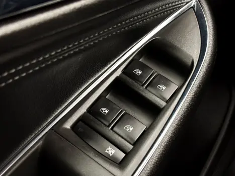 CHEVROLET Cruze Hatch 1.4 16V 4P LT TURBO FLEX AUTOM�TICO, Foto 12