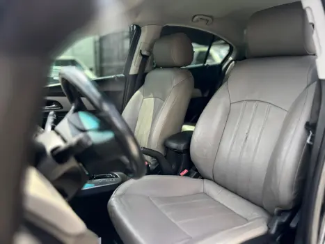 CHEVROLET Cruze Sedan 1.8 16V 4P LTZ ECOTEC FLEX AUTOM�TICO, Foto 4