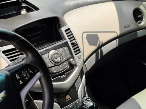 CHEVROLET Cruze Sedan 1.8 16V 4P LTZ ECOTEC FLEX AUTOM�TICO, Foto 5