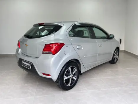 CHEVROLET Onix Hatch 1.4 4P FLEX LTZ, Foto 3