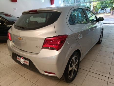 CHEVROLET Onix Hatch 1.4 4P FLEX LTZ AUTOMÁTICO, Foto 10 CHEVROLET Onix Hatch 1.4 4P FLEX LTZ AUTOMÁTICO, Foto 10