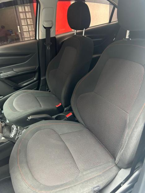 CHEVROLET Onix Hatch 1.4 4P FLEX LTZ, Foto 7