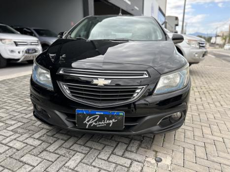 CHEVROLET Onix Hatch 1.4 4P FLEX LTZ, Foto 4