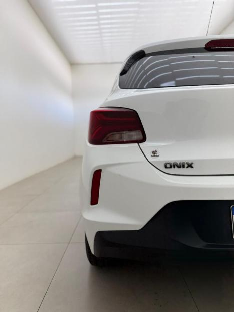 CHEVROLET Onix Hatch 1.0 12V 4P FLEX TURBO AUTOM�TICO, Foto 6