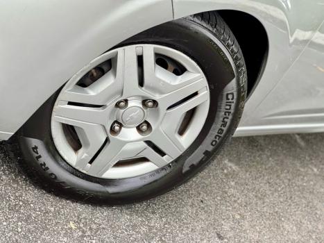 CHEVROLET Onix Hatch 1.0 4P FLEX JOY, Foto 4