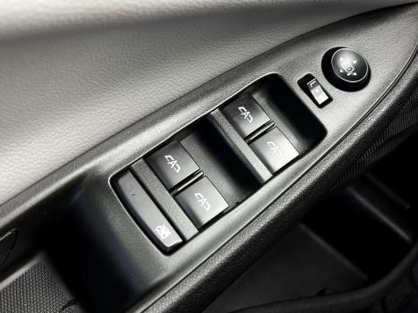 CHEVROLET Onix Hatch 1.0 12V 4P FLEX PREMIER TURBO AUTOM�TICO, Foto 9