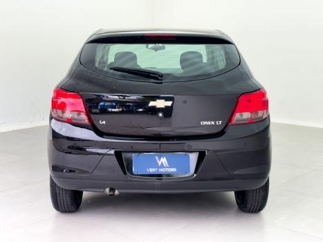CHEVROLET Onix Hatch 1.4 4P FLEX LT, Foto 6