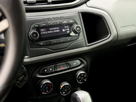 CHEVROLET Onix Hatch 1.4 4P FLEX ADVANTAGE AUTOM�TICO, Foto 4