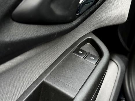 CHEVROLET Onix Hatch 1.4 4P FLEX ADVANTAGE AUTOM�TICO, Foto 11