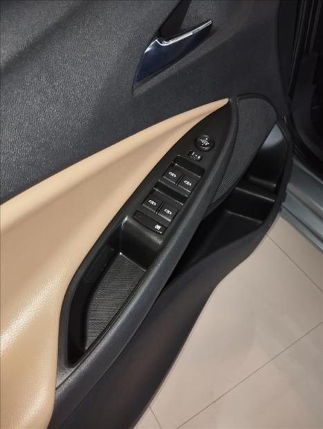 CHEVROLET Onix Hatch 1.0 12V 4P FLEX PREMIER TURBO AUTOM�TICO, Foto 8
