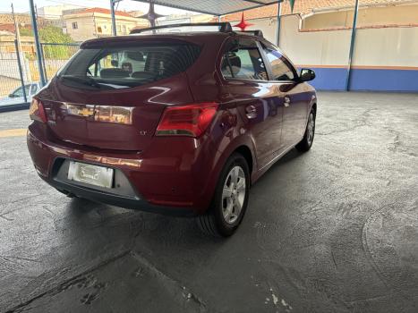 CHEVROLET Onix Hatch 1.4 4P FLEX LT, Foto 4