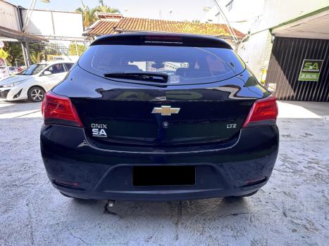 CHEVROLET Onix Hatch 1.4 4P FLEX LTZ AUTOM�TICO, Foto 4
