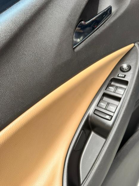 CHEVROLET Onix Hatch 1.0 12V 4P FLEX PREMIER TURBO AUTOM�TICO, Foto 15