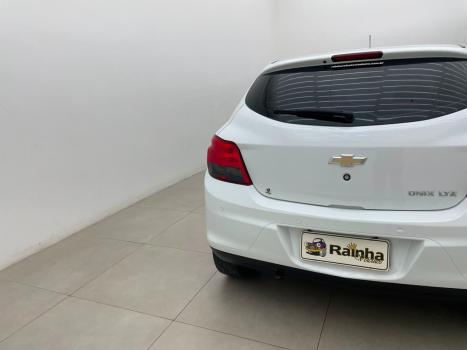 CHEVROLET Onix Hatch 1.4 4P FLEX LTZ AUTOM�TICO, Foto 7