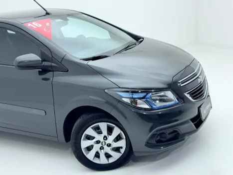 CHEVROLET Onix Hatch 1.4 4P FLEX LT, Foto 10
