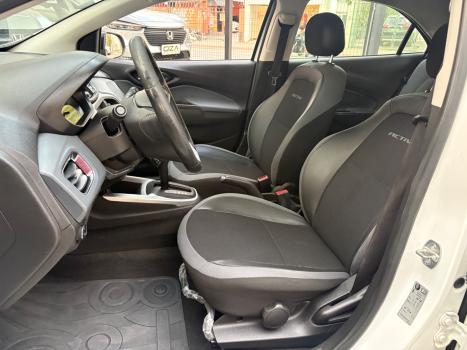 CHEVROLET Onix Hatch 1.4 4P FLEX ACTIV AUTOM�TICO, Foto 6