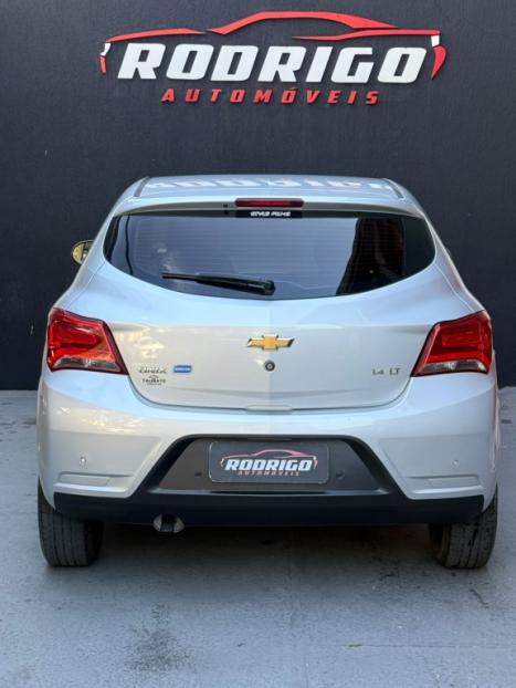 CHEVROLET Onix Hatch 1.4 4P FLEX LT, Foto 2