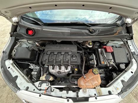 CHEVROLET Onix Hatch 1.4 4P FLEX LTZ, Foto 17