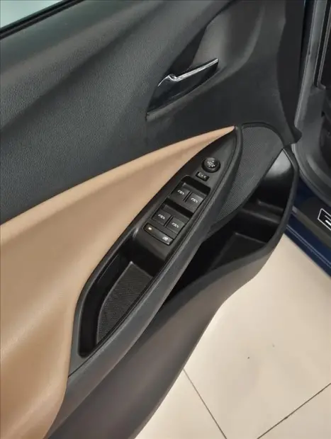 CHEVROLET Onix Sedan 1.0 12V 4P FLEX PREMIER PLUS TURBO AUTOM�TICO, Foto 8