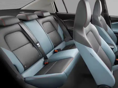 CHEVROLET Onix Sedan 1.0 12V 4P FLEX PREMIER PLUS TURBO AUTOMÁTICO, Foto 9 CHEVROLET Onix Sedan 1.0 12V 4P FLEX PREMIER PLUS TURBO AUTOMÁTICO, Foto 9