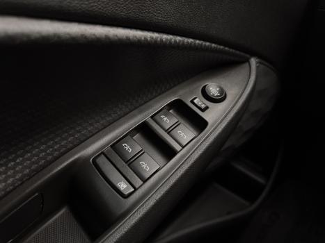 CHEVROLET Onix Sedan 1.0 12V 4P FLEX LTZ PLUS TURBO, Foto 13