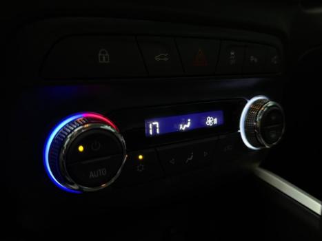 CHEVROLET Onix Sedan 1.0 12V 4P FLEX PREMIER 2 TURBO AUTOM�TICO, Foto 19