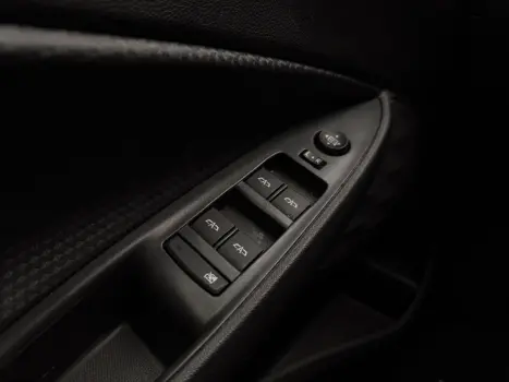 CHEVROLET Onix Sedan 1.0 12V 4P FLEX LTZ PLUS TURBO AUTOM�TICO, Foto 16