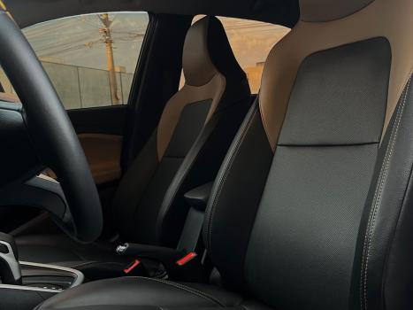 CHEVROLET Onix Sedan 1.0 12V 4P FLEX PREMIER PLUS TURBO AUTOM�TICO, Foto 10