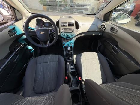 CHEVROLET Sonic Hatch 1.6 16V 4P LT FLEX, Foto 8