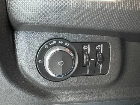 CHEVROLET Spin 1.8 4P FLEX PREMIER 7 LUGARES AUTOM�TICO, Foto 19