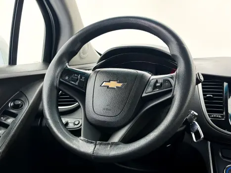 CHEVROLET Tracker 1.4 16V 4P FLEX LT TURBO AUTOMÁTICO, Foto 15 CHEVROLET Tracker 1.4 16V 4P FLEX LT TURBO AUTOMÁTICO, Foto 15
