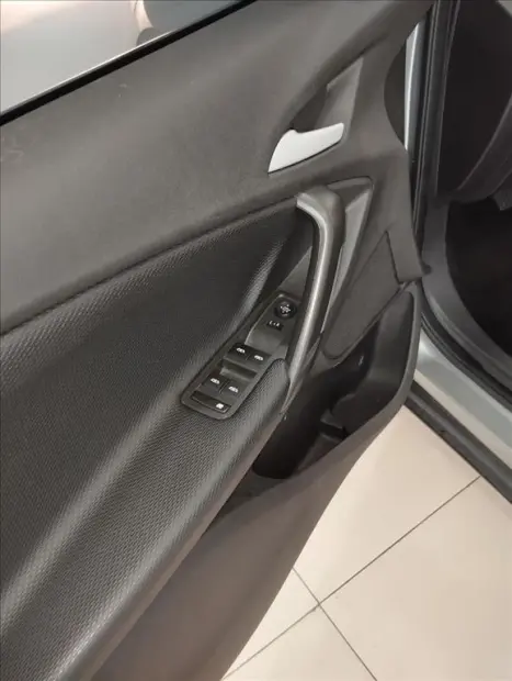 CHEVROLET Tracker 1.0 12V 4P FLEX TURBO LT AUTOMTICO, Foto 8