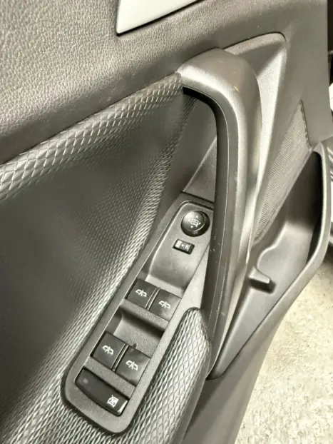 CHEVROLET Tracker 1.0 12V 4P FLEX TURBO LTZ AUTOM�TICO, Foto 10