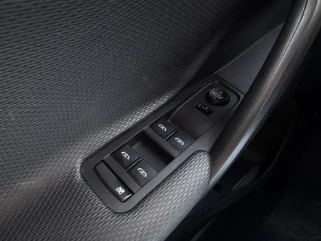 CHEVROLET Tracker 1.0 12V 4P FLEX TURBO LT AUTOM�TICO, Foto 13